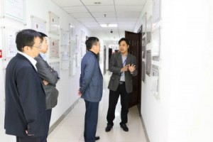 國家融資擔(dān)?；鸸究偨?jīng)理向世文一行蒞臨同陽科技調(diào)研指導(dǎo)